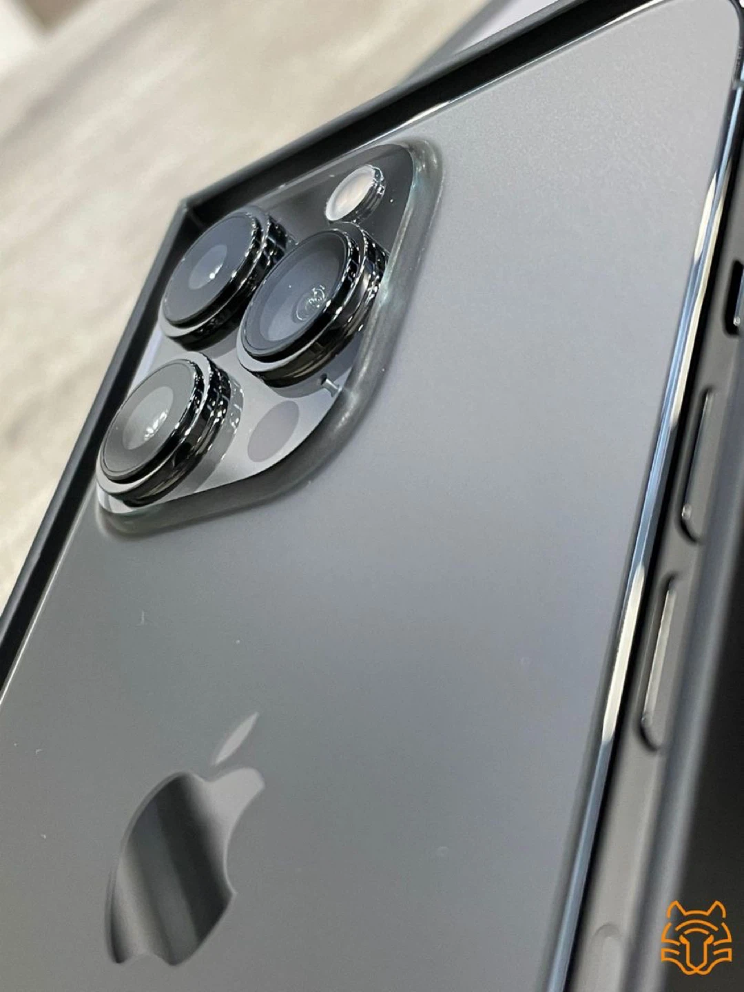 Apple iPhone 13 Pro Max (Graphite) - photo 3