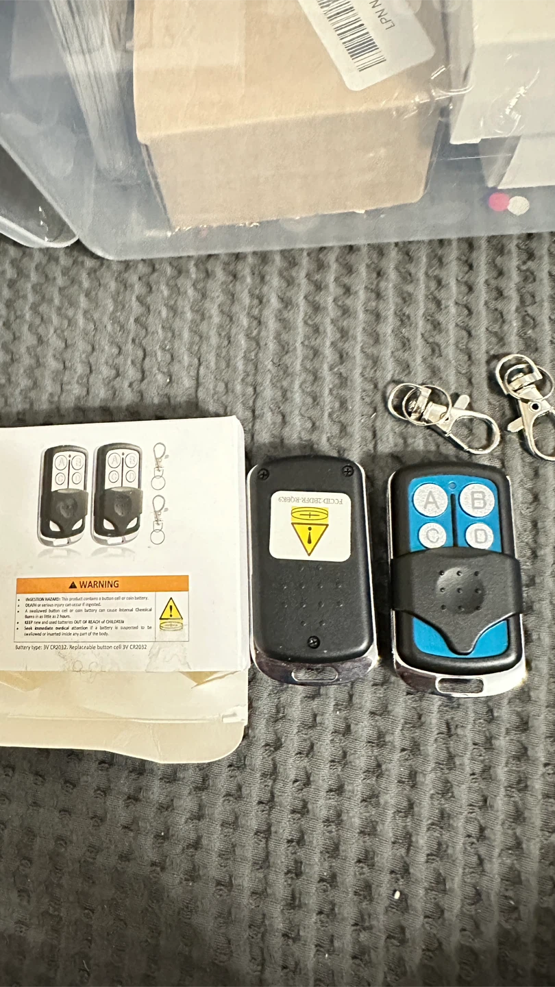 2x Universal Garage Door Remote Key Fob - photo 2