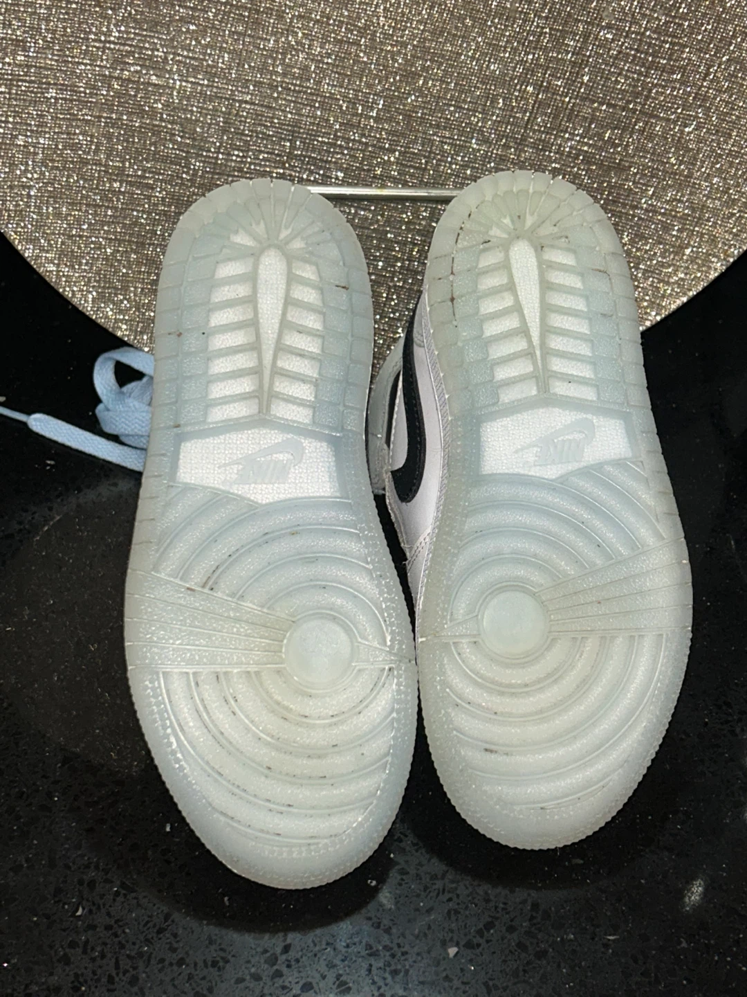 Jordan 1 Mid SE Size 12c Toddler Shoes - photo 2