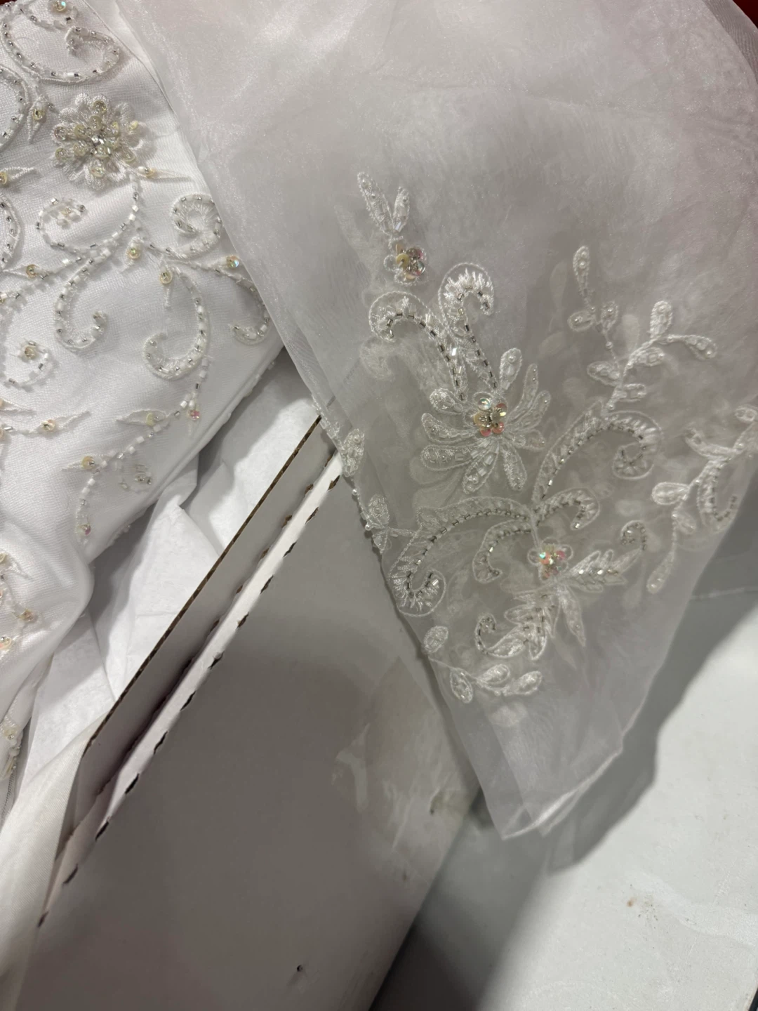 Monique's Collection White Beaded Strapless Wedding Dress Size M - photo 2