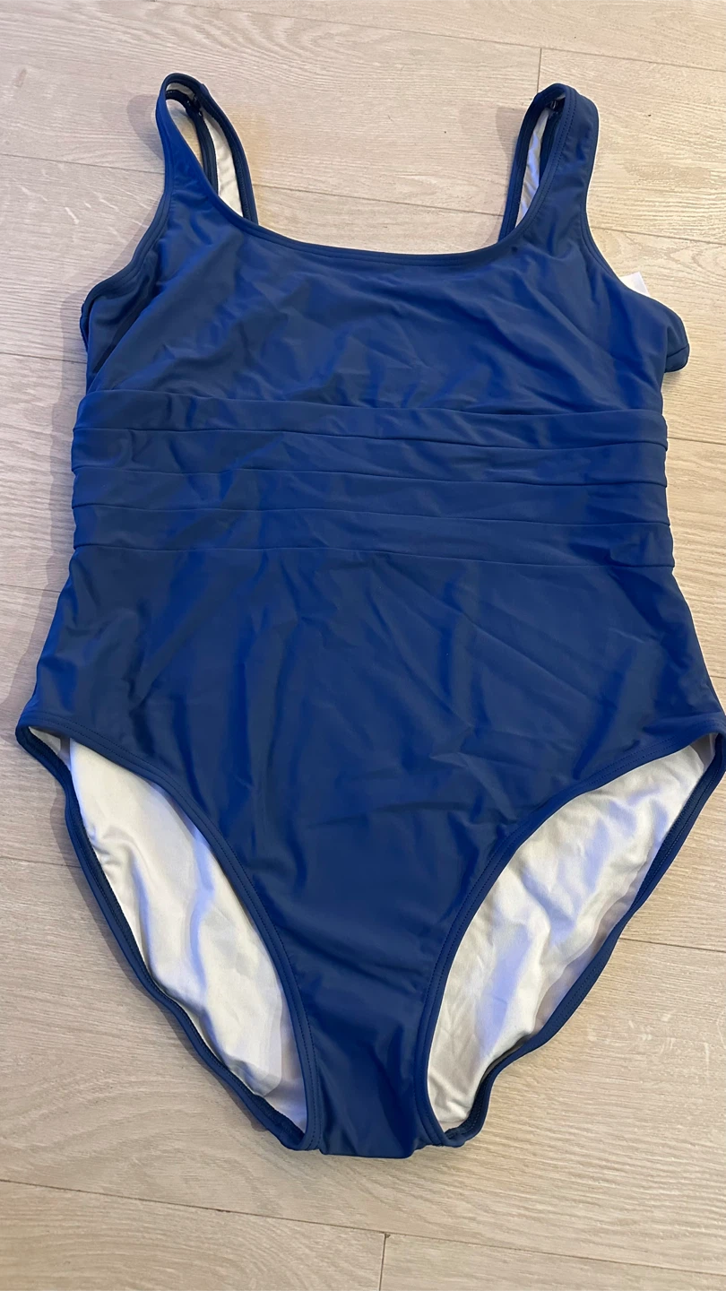 Women's One-Piece Swimsuit -Size XL - New - photo 2