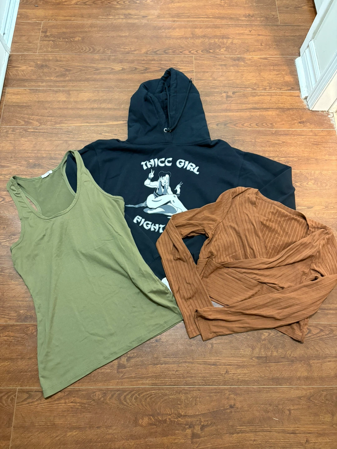 💕2 tops + hoodie bundle (large) – $10💕