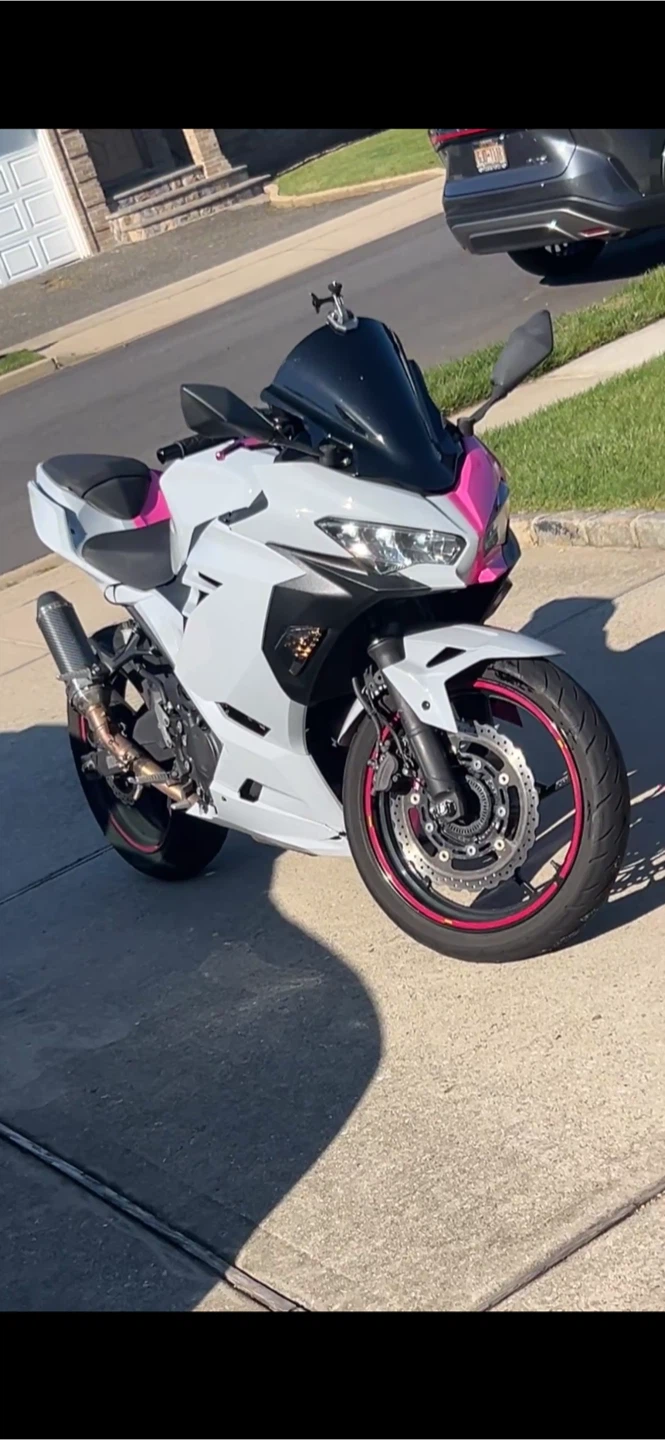 2023 Kawasaki ninja 400 - photo 3