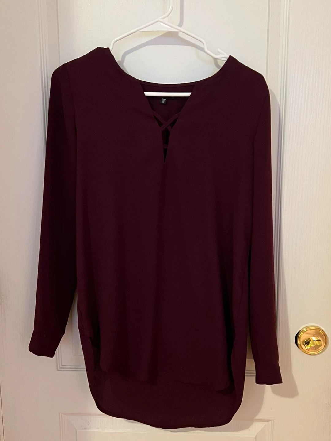Women's Burgundy V-Neck Long Sleeve Top