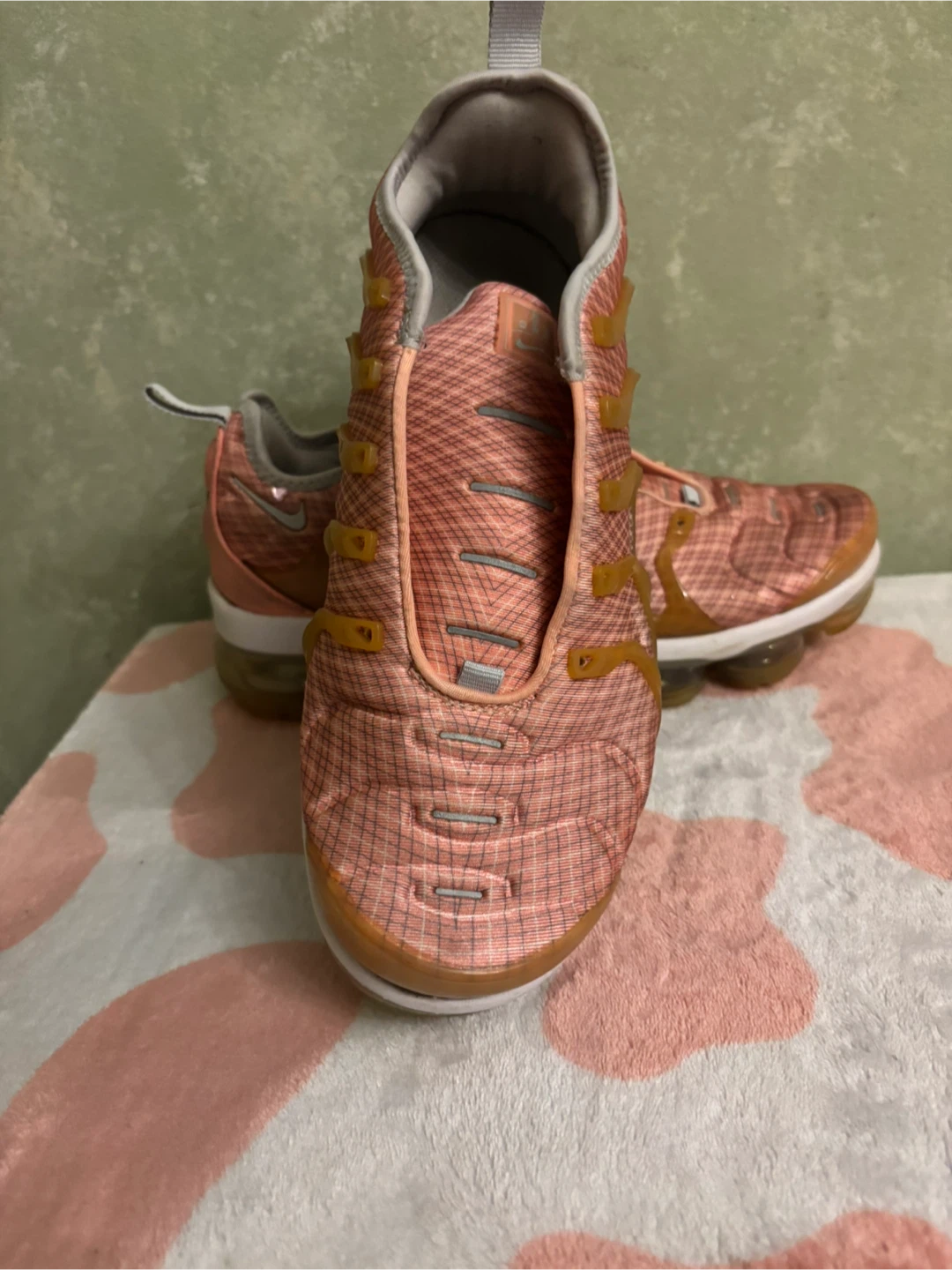 Nike Air VaporMax Plus Pink Tan Women's Shoes