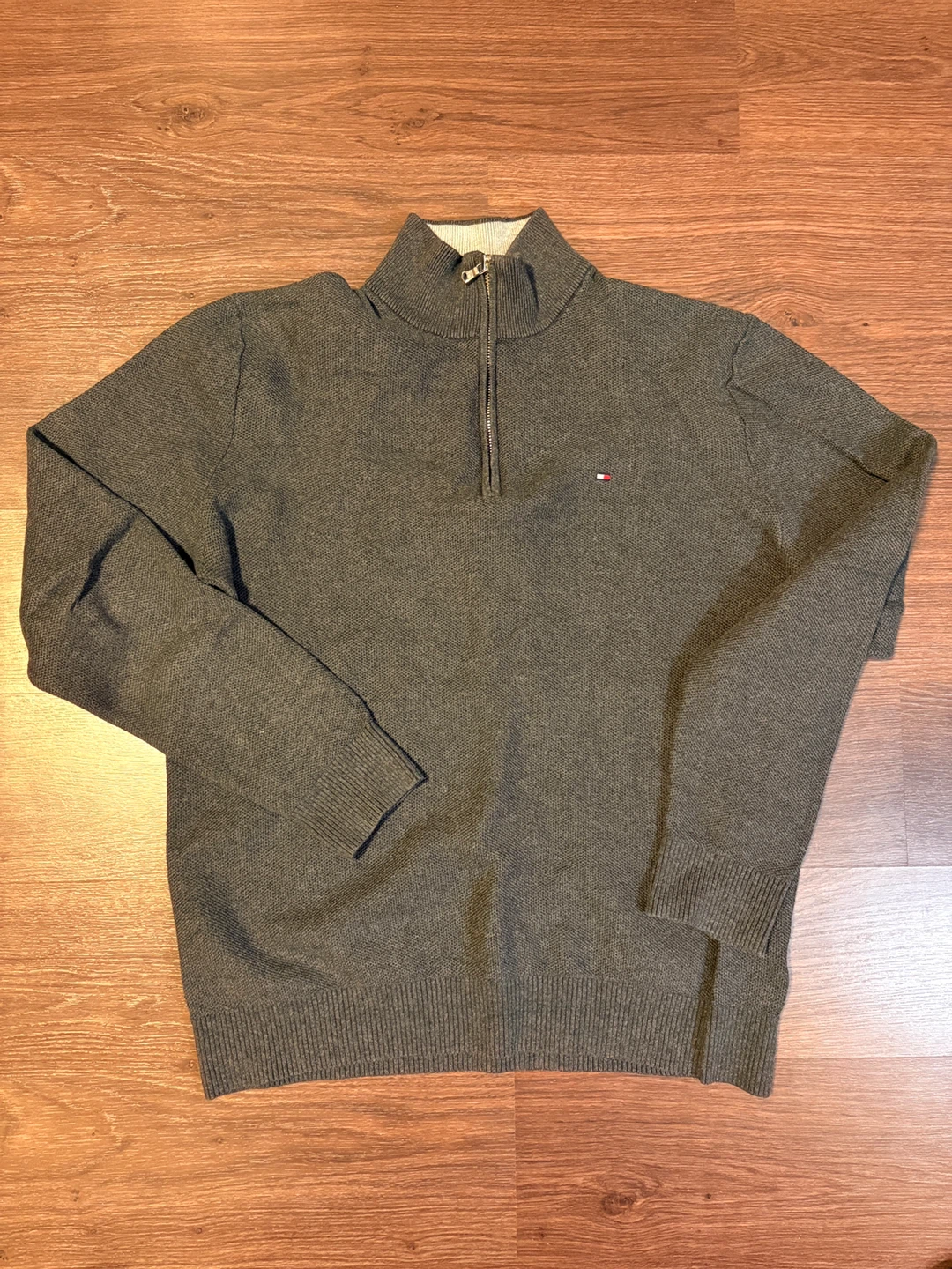 Tommy Hilfiger 1/4 Zip Sweater - Size L