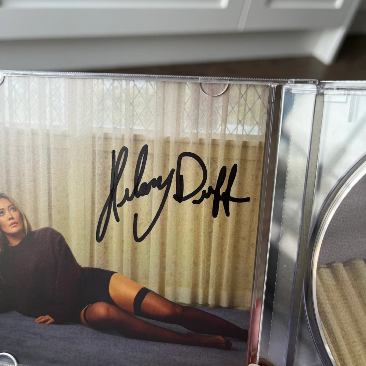 Hilary Duff Signed CD - photo 5