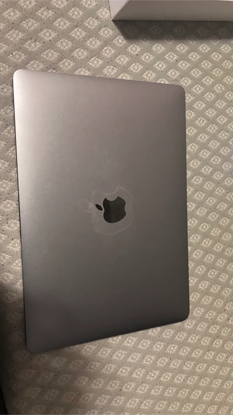 MacBook Pro M2 - photo 3