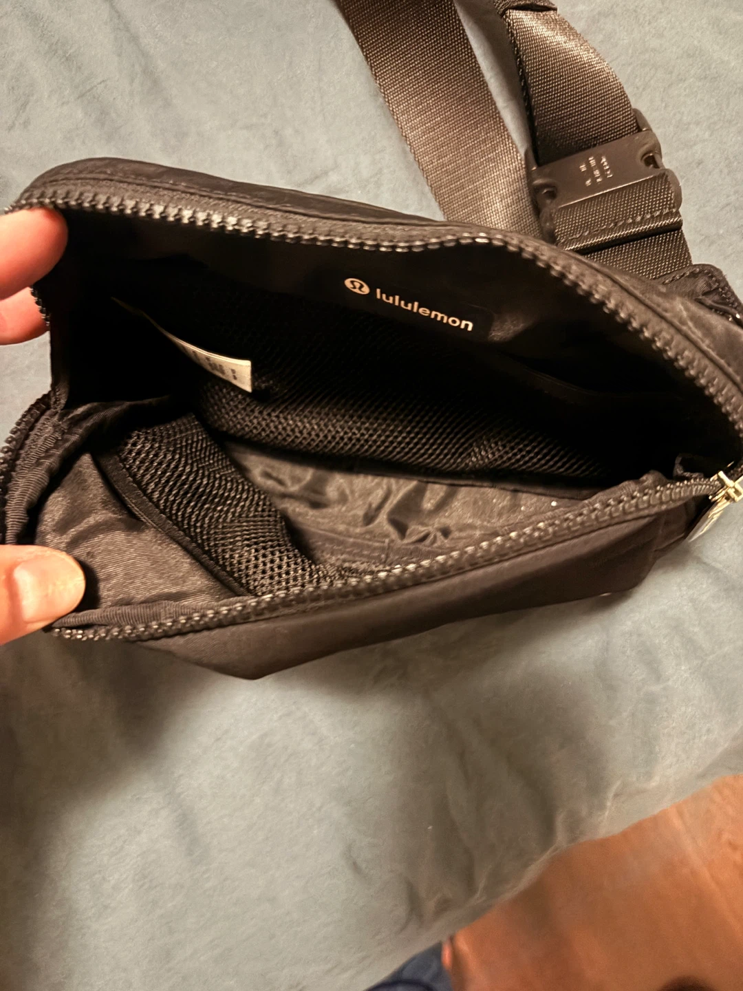 Lululemon Everywhere Belt Bag (1L) - photo 2