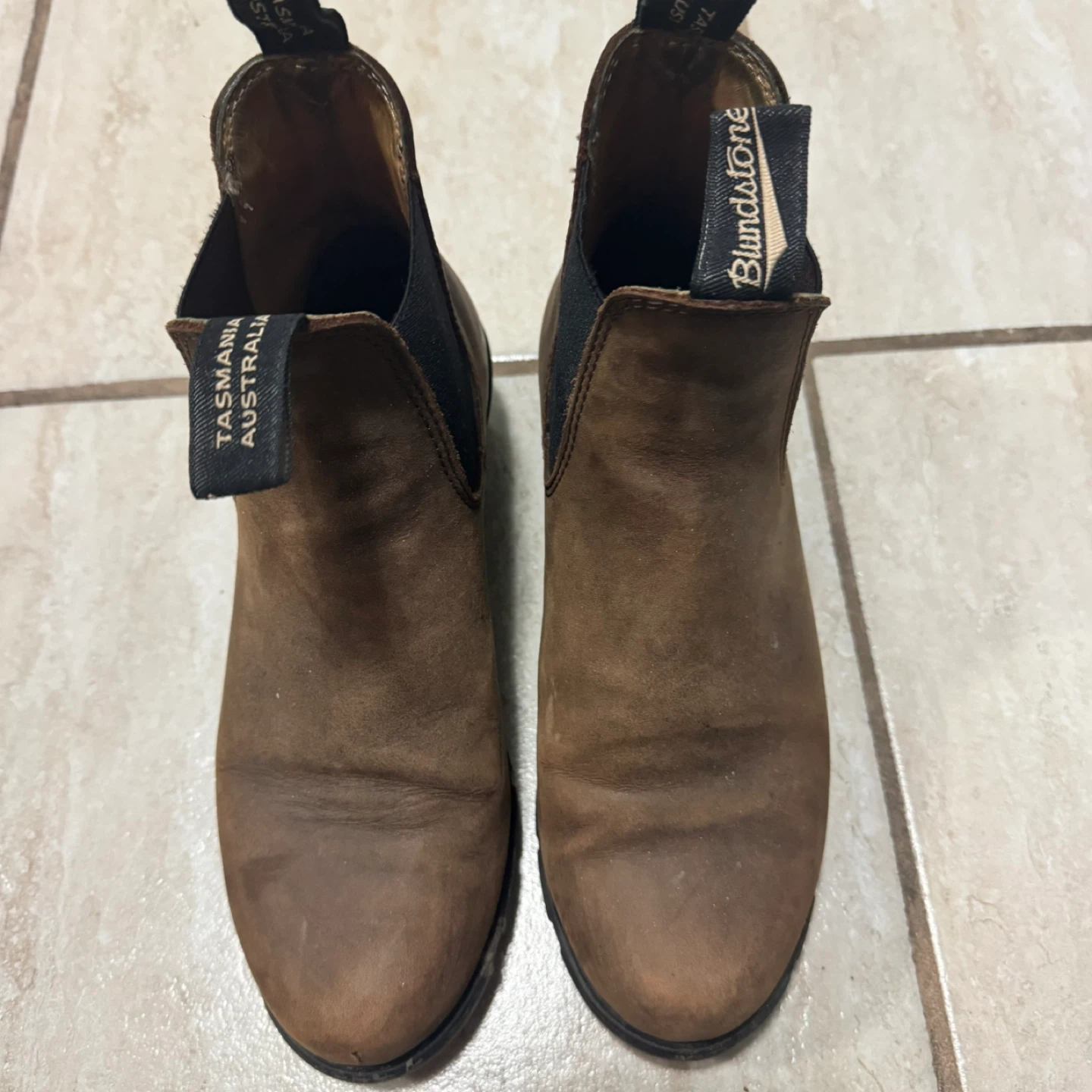 Blundstone Brown Leather Chelsea Boots~size 8.5 US