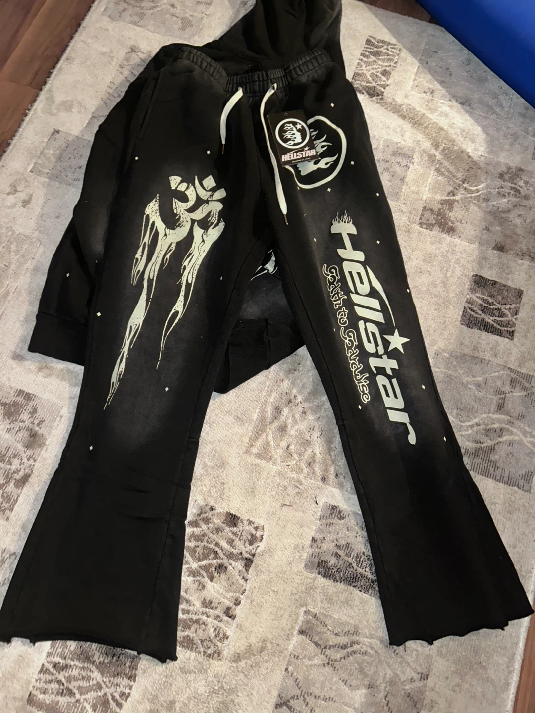Hellstar Hoodie and Pants Set - photo 2