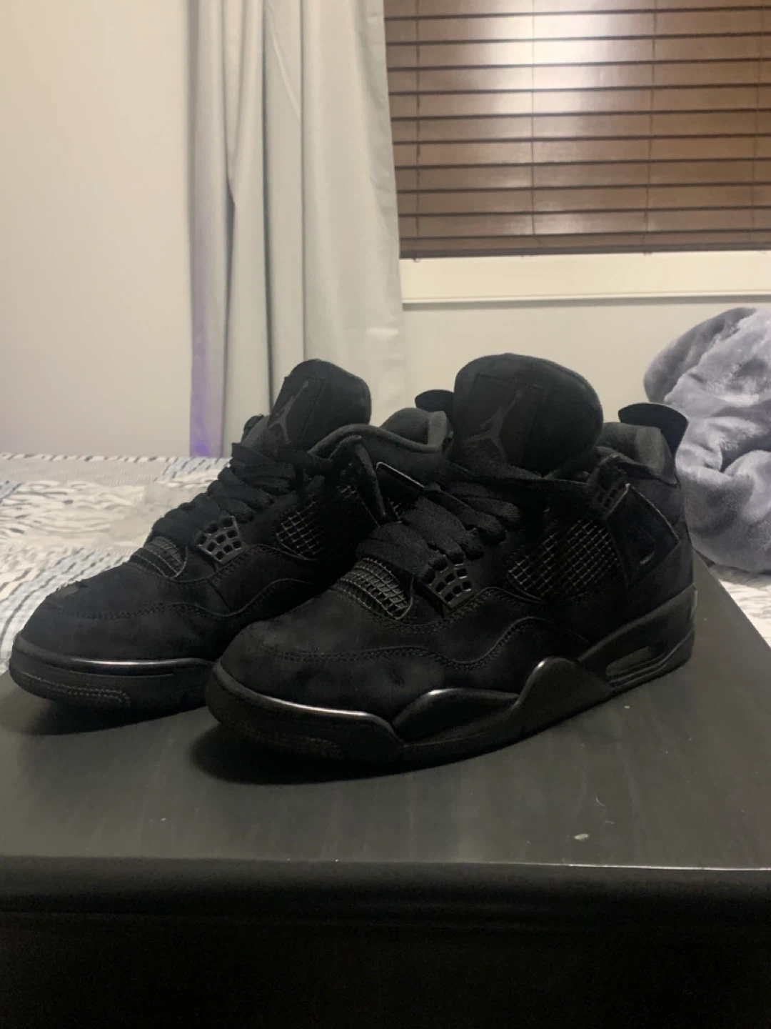 Jordan 4 black cats