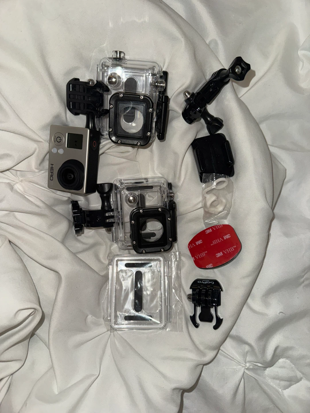 GoPro Hero3 (includes accessories)