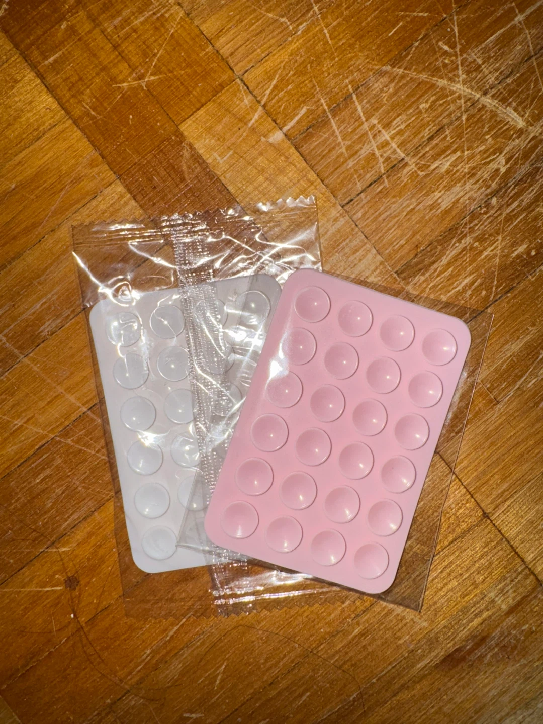 2 Phone case suction cup stick ons (off brand “octobuddy”) - photo 2
