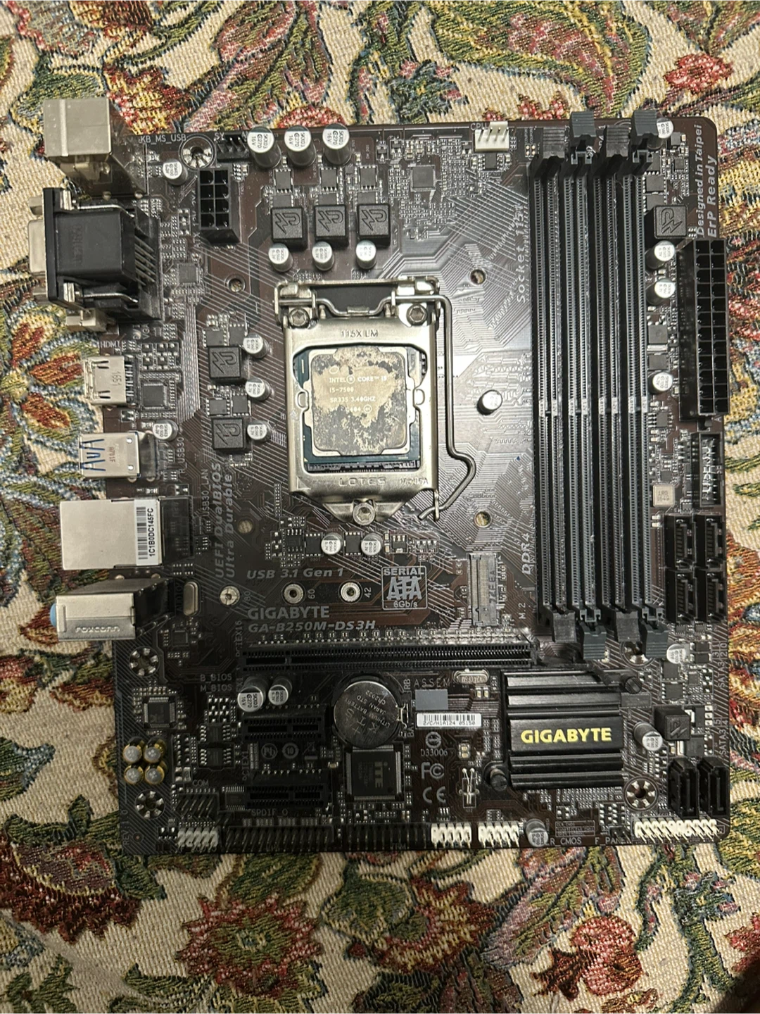 Gigabyte GA-B250M-DS3H Motherboard with Intel Core i5-7500 CPU