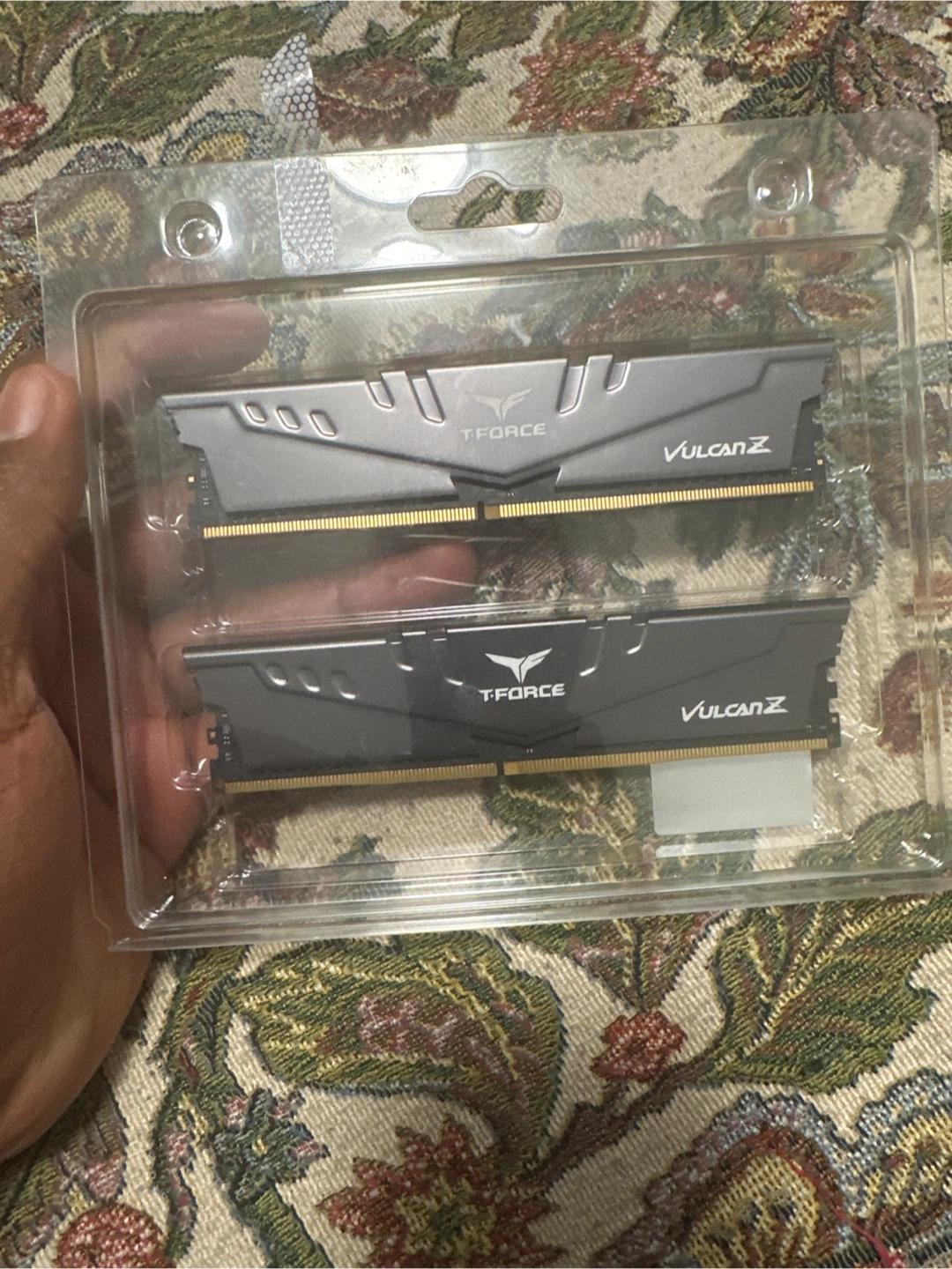 TEAMGROUP T-Force Vulcan Z DDR4 RAM Kit - 16GB (2x8GB) 3200MHz - photo 2