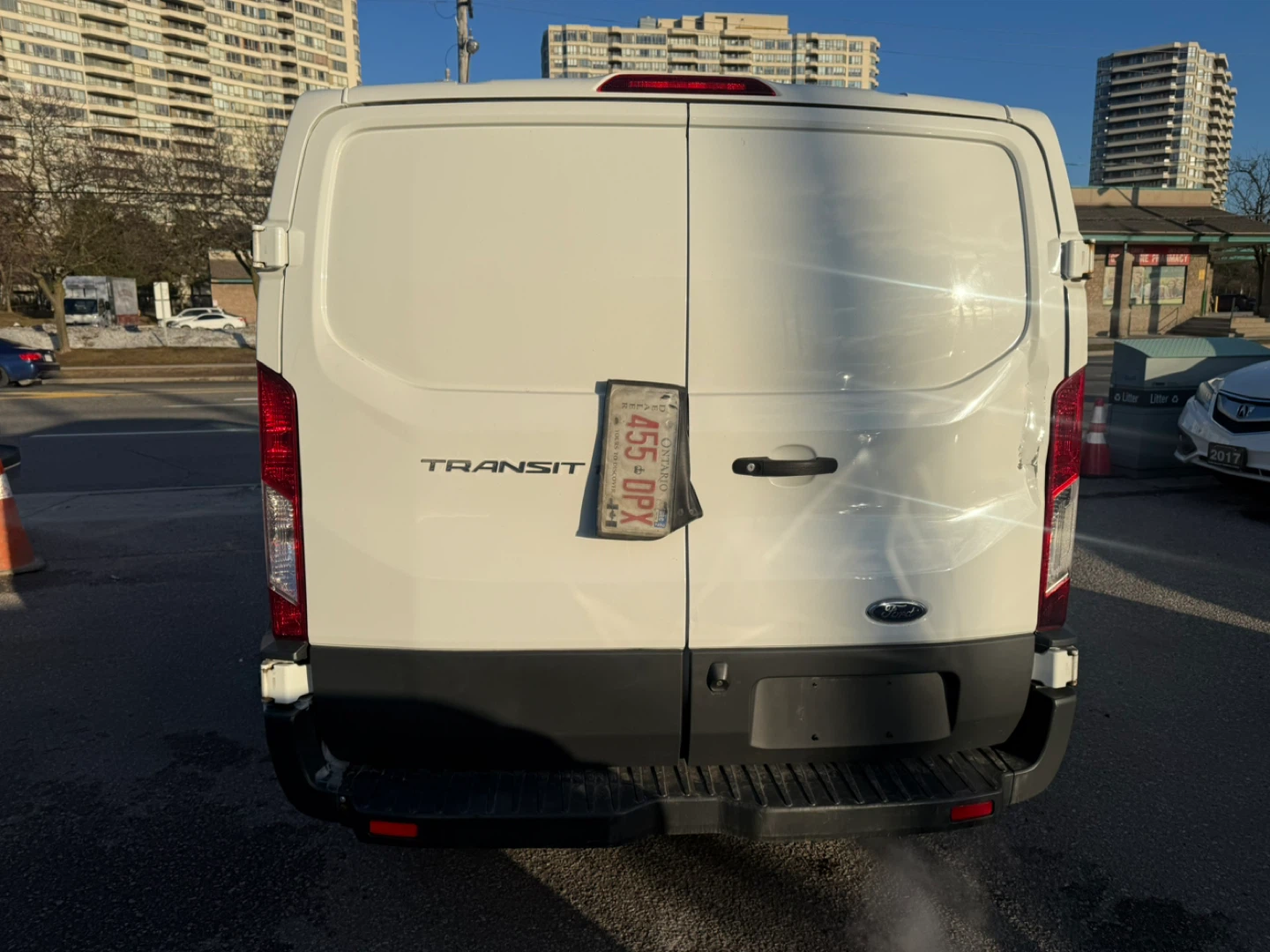 White Ford Transit Van - photo 5