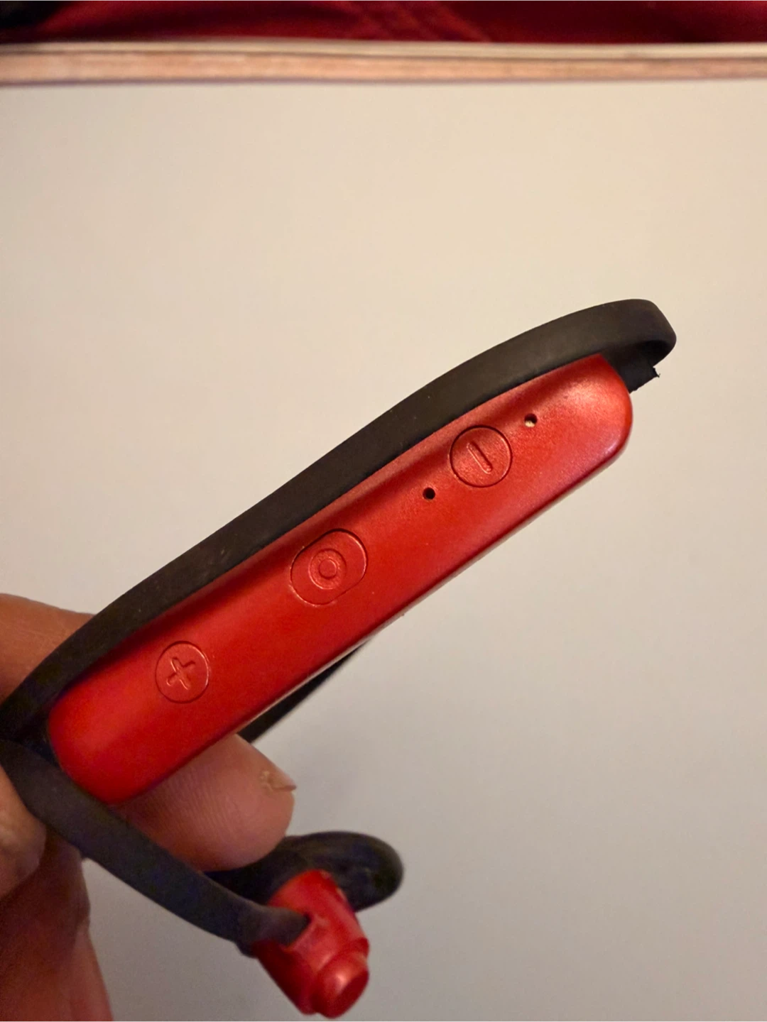Red Wireless Neckband Earbuds - photo 2