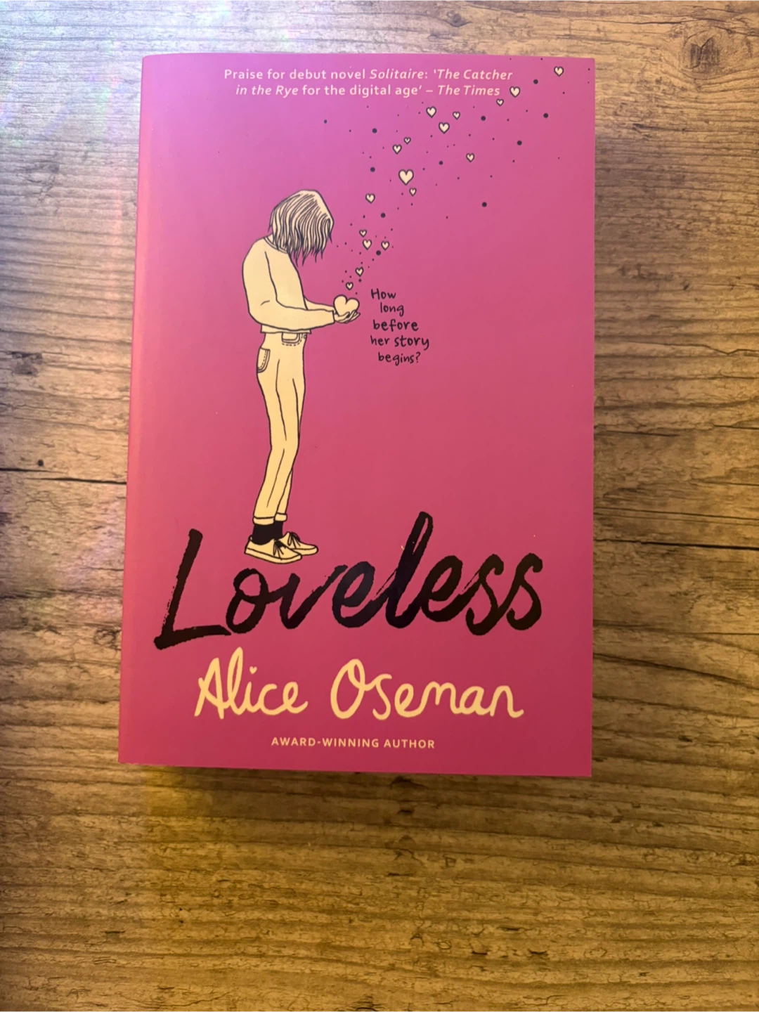 Loveless by Alice Oseman - Paperback book