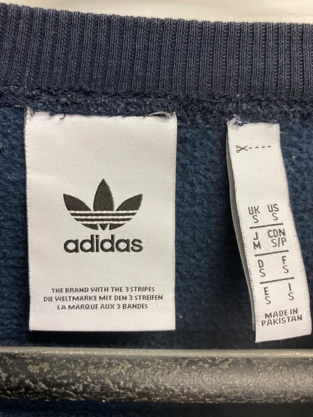 Adidas Classic Embroidered Trefoil Logo Crewneck - Fits like M - photo 3