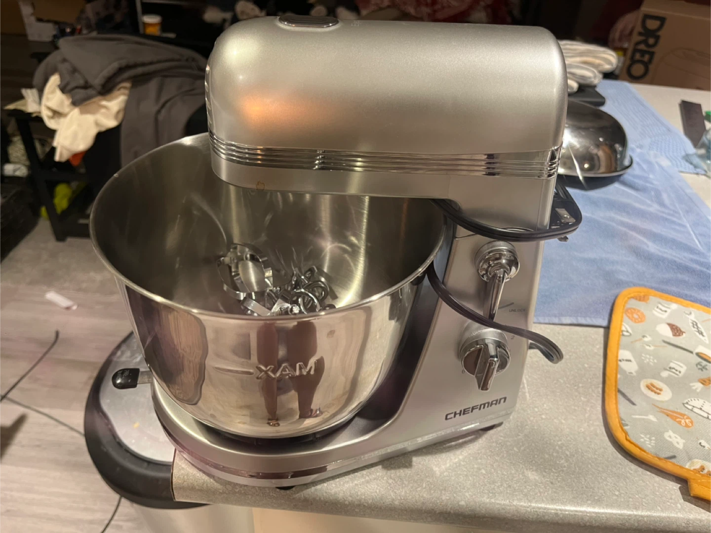 Chefman Stand Mixer with Attachments - photo 4