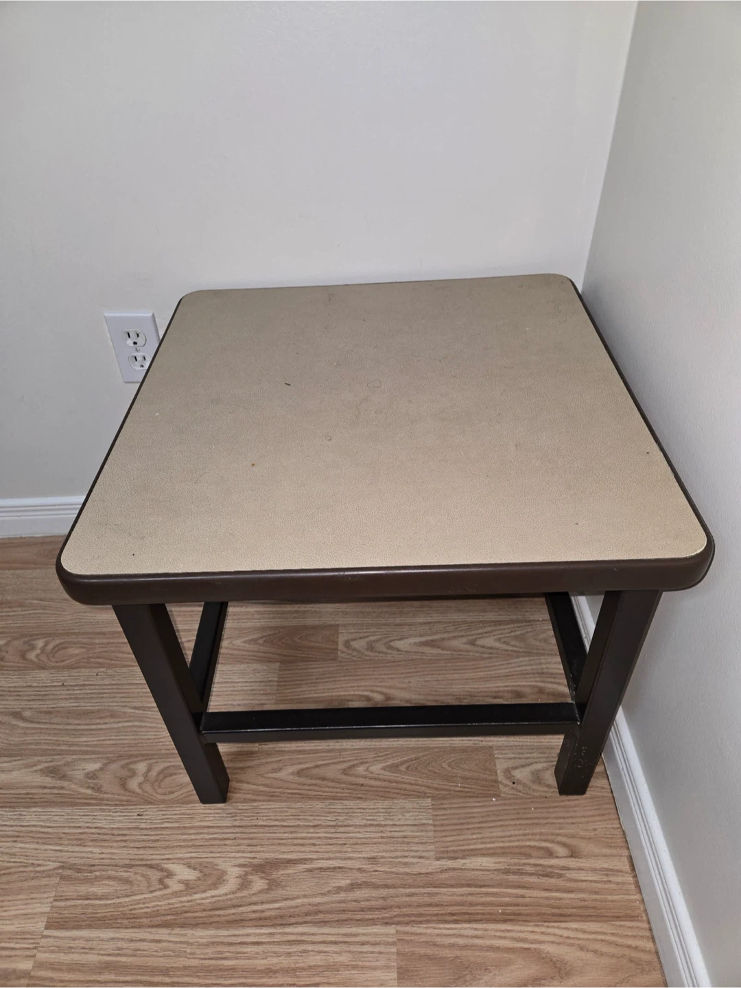 Small table - photo 2
