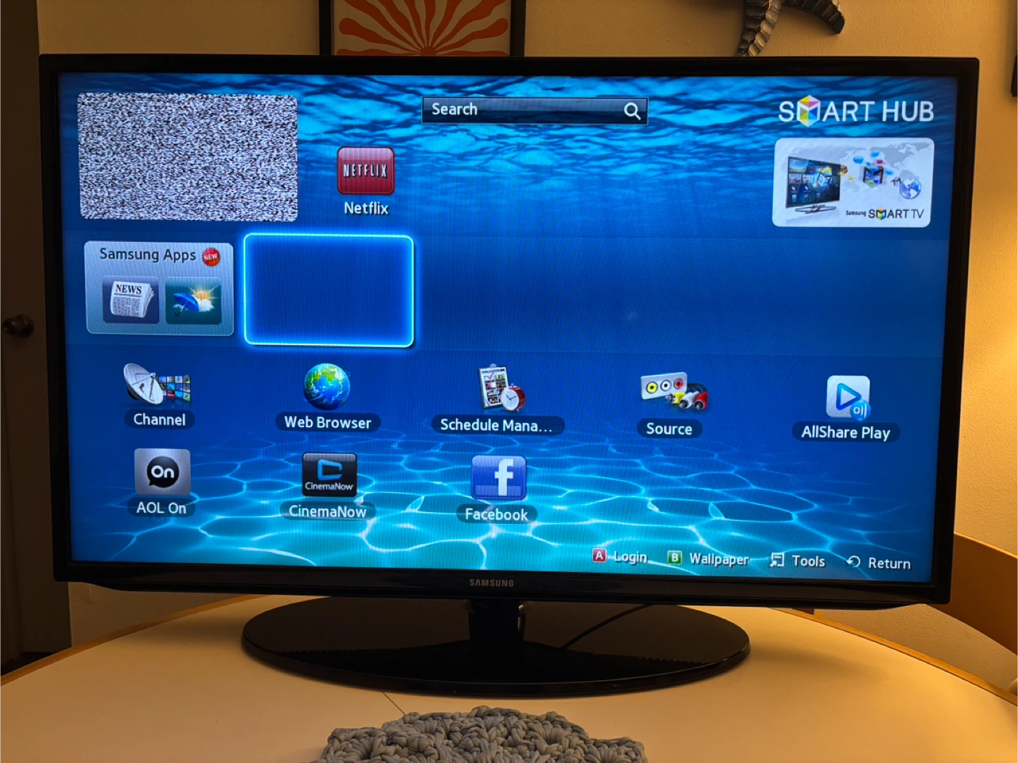 Samsung 40’ Smart TV