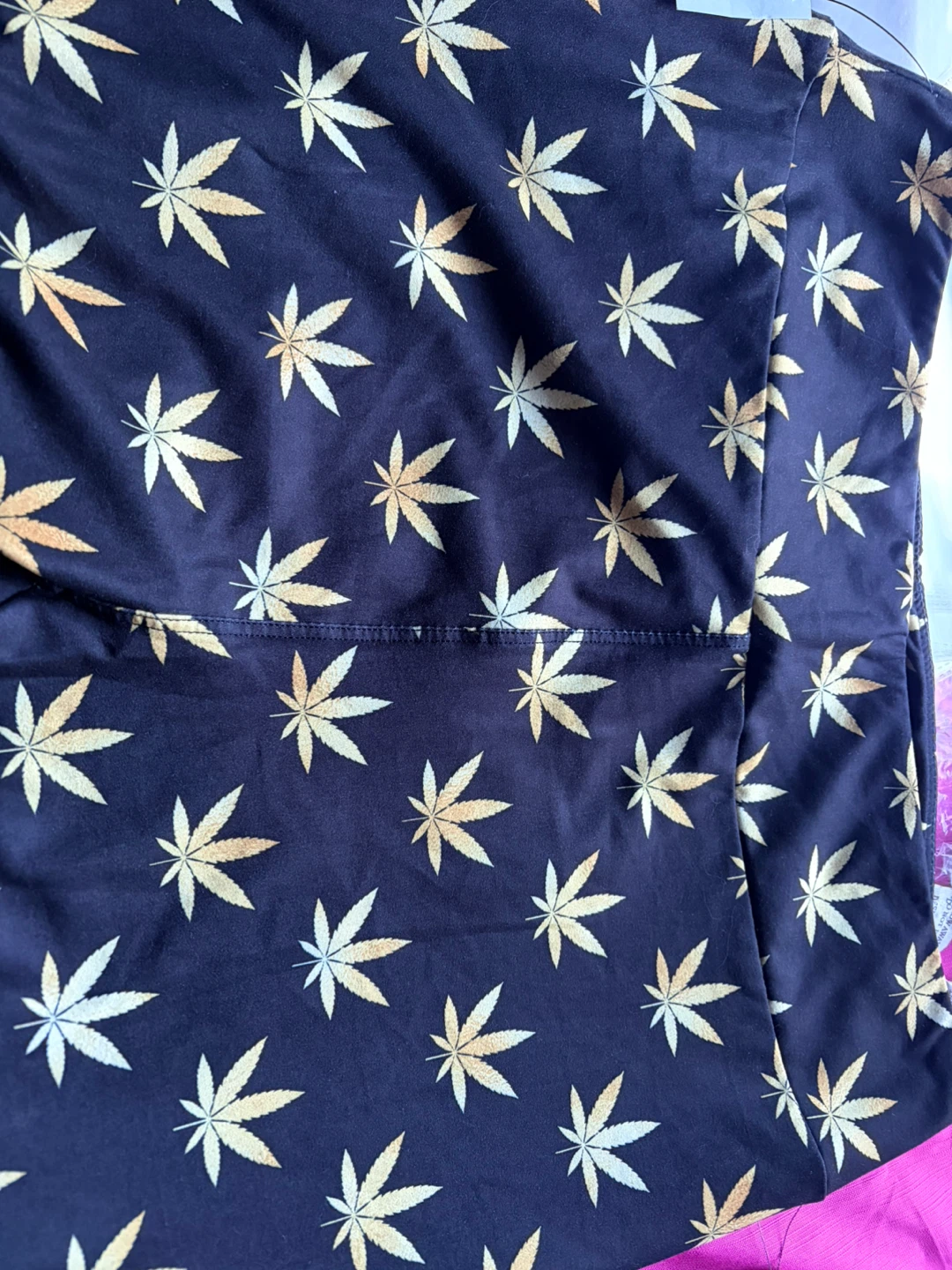Leggings with Marijuana Leaf Pattern - photo 3