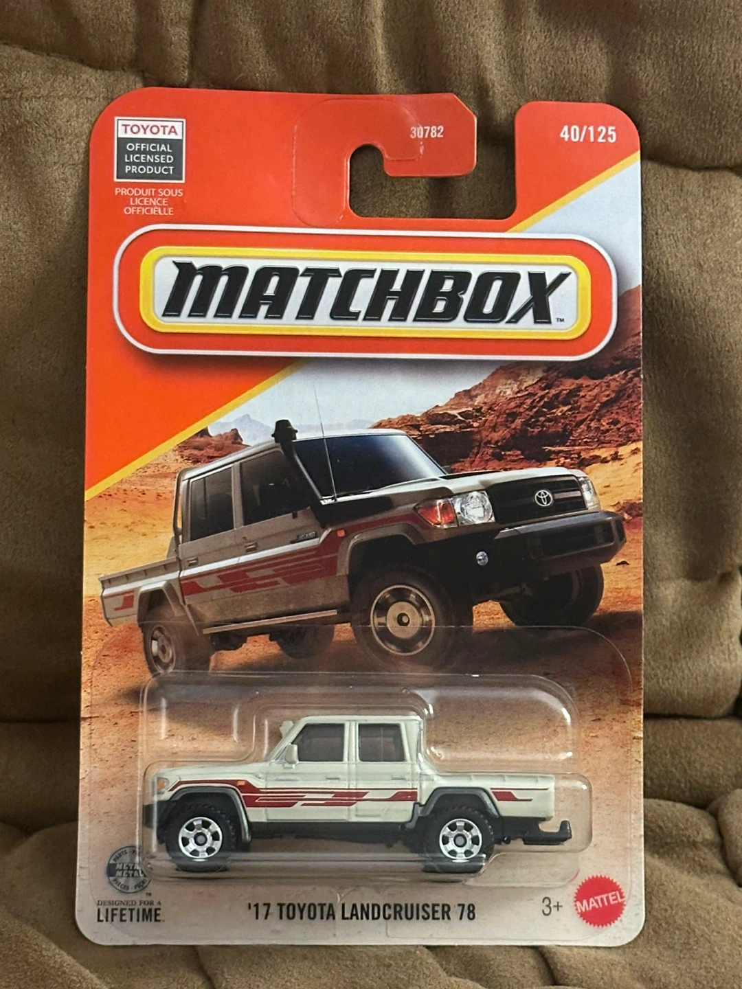 Matchbox '17 Toyota Landcruiser 78 - photo 3