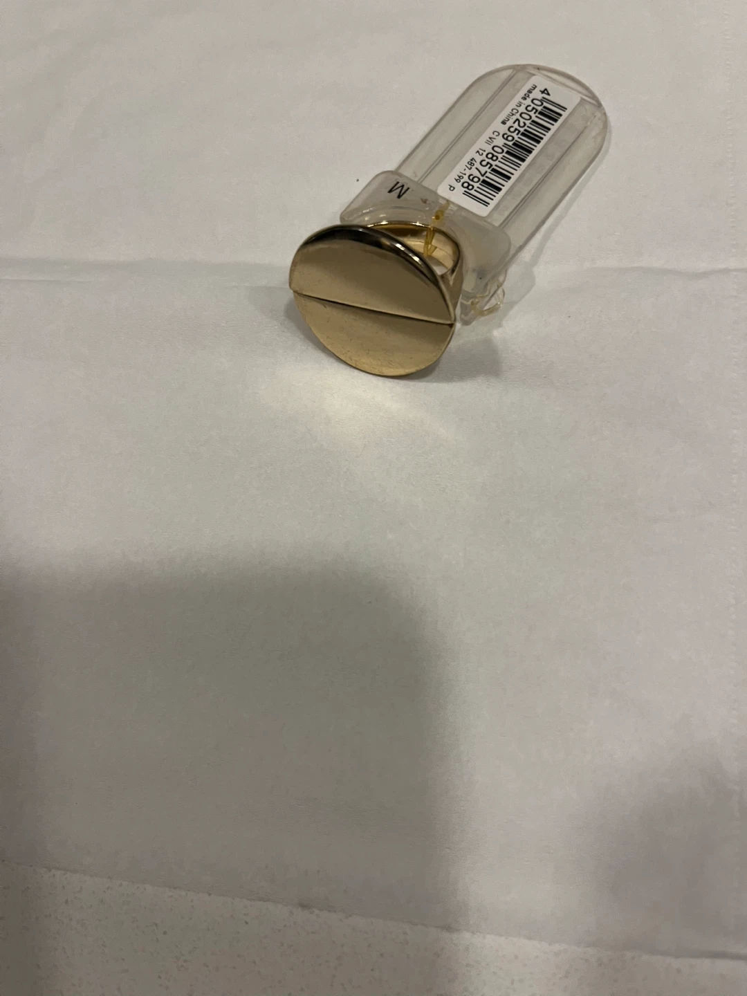 Gold Tone Metal Ring Size M. Pick up Liberty Village only. - photo 3