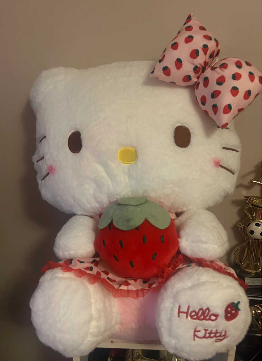 JUMBO SANRIO HELLO KITTY PLUSHY - photo 2