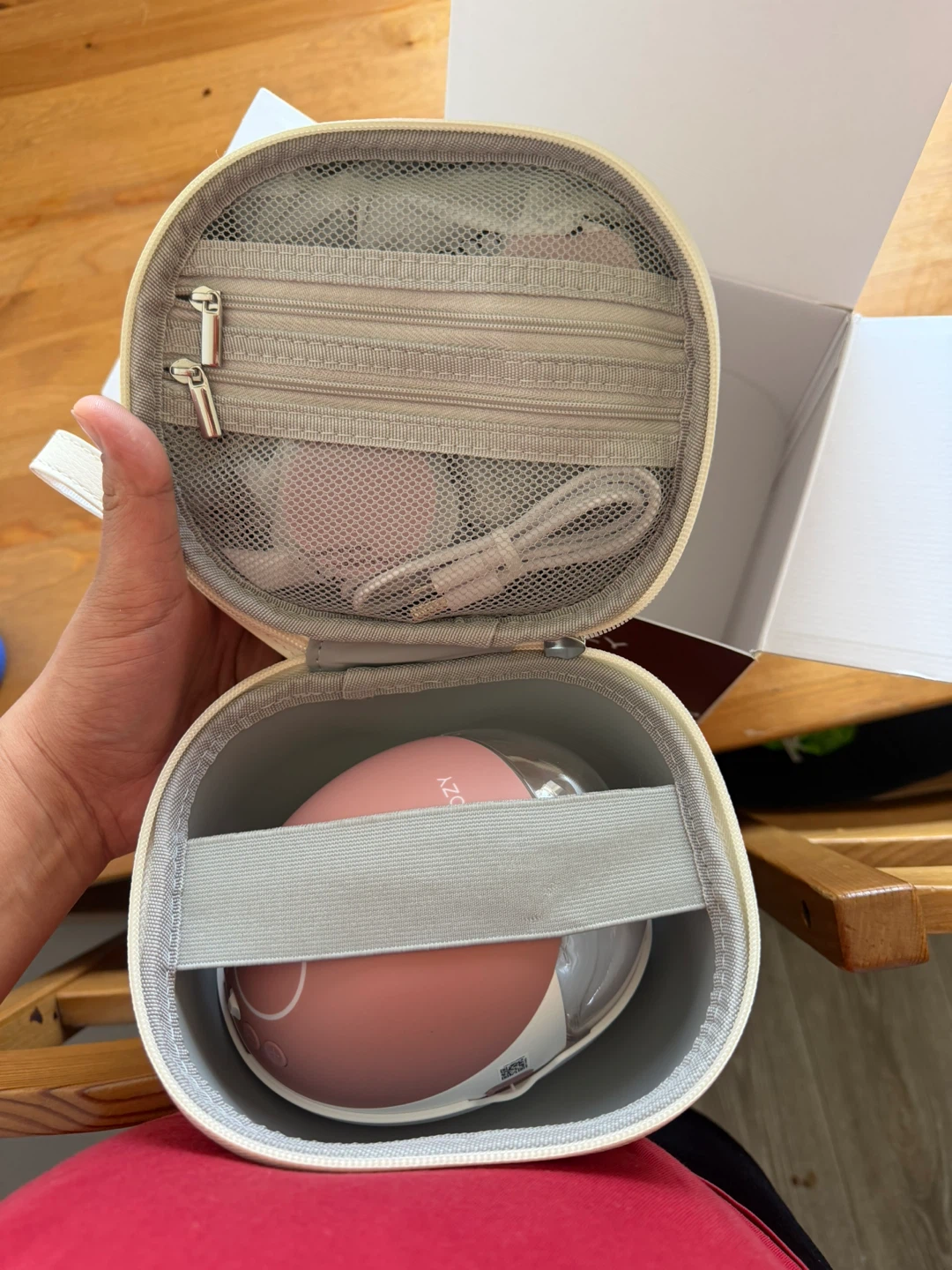 Momcozy Mobile Flow Wearable Breast Pump - Pink - photo 2