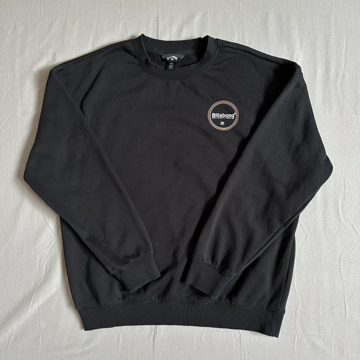 Billabong Black Crewneck Sweatshirt Size L