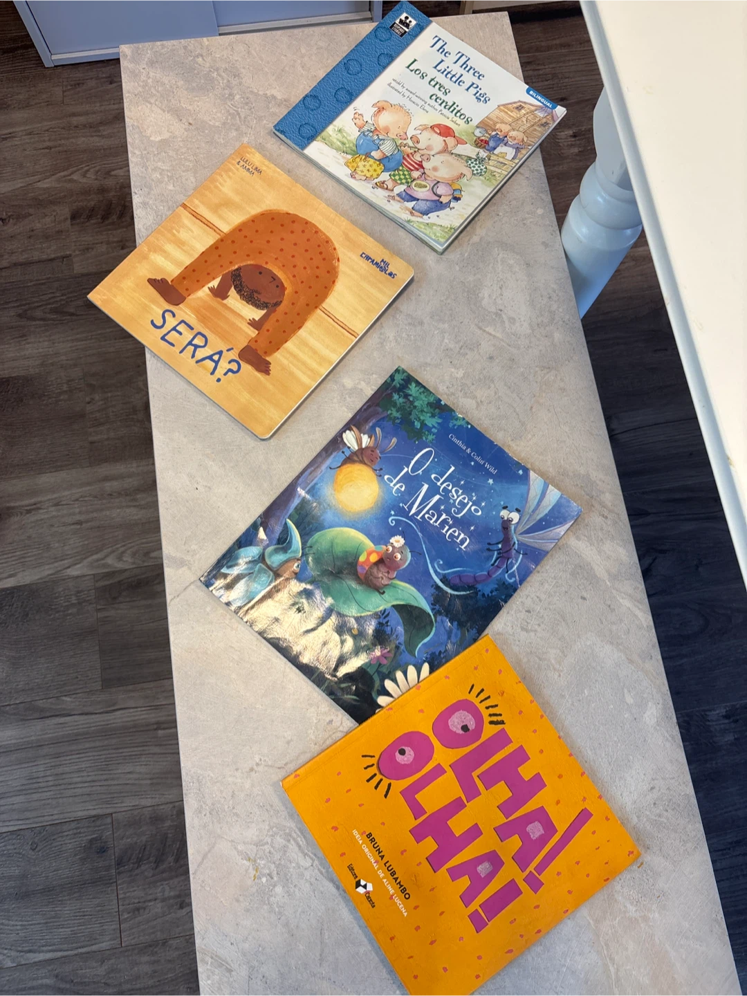 Bundle of 10 Portuguese Children's Books - photo 2