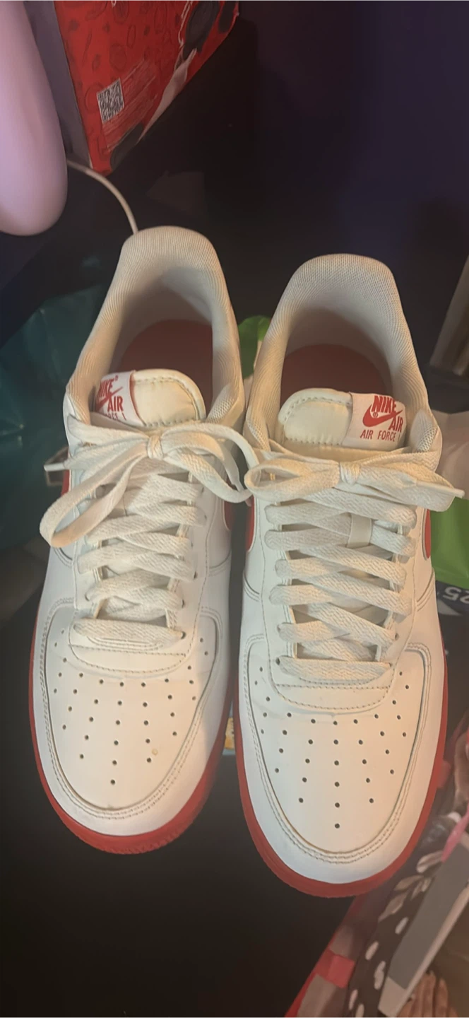 Nike Air Force 1 White/Red Sneakers