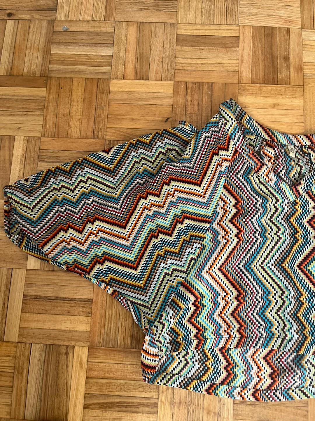 SET $40 Women's Zigzag Print Matching Top and Maxi Skirt Set - photo 4