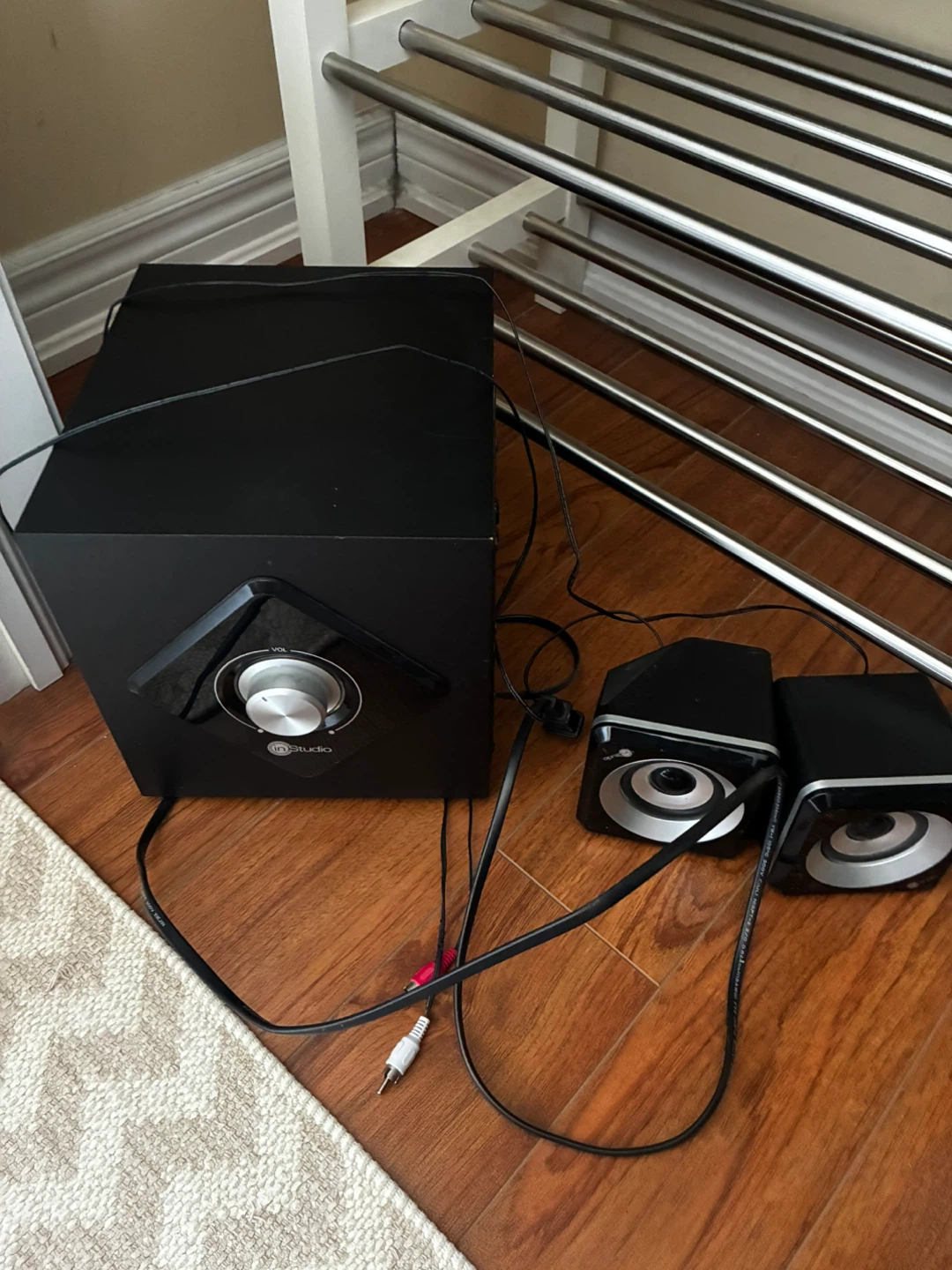 inStudio 2.1 Speaker System - Black
