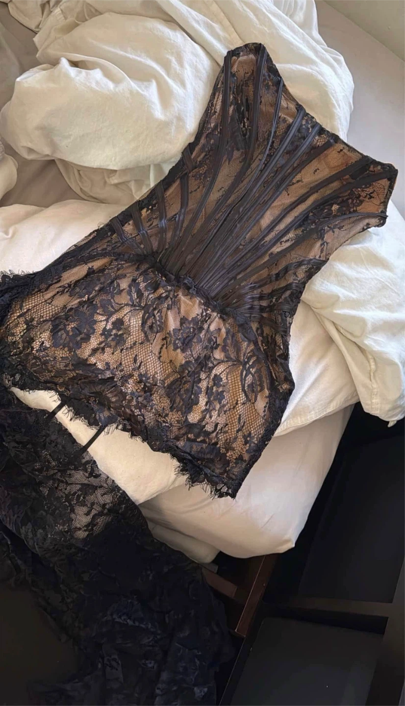 Black Lace Corset Dress with Train - photo 3