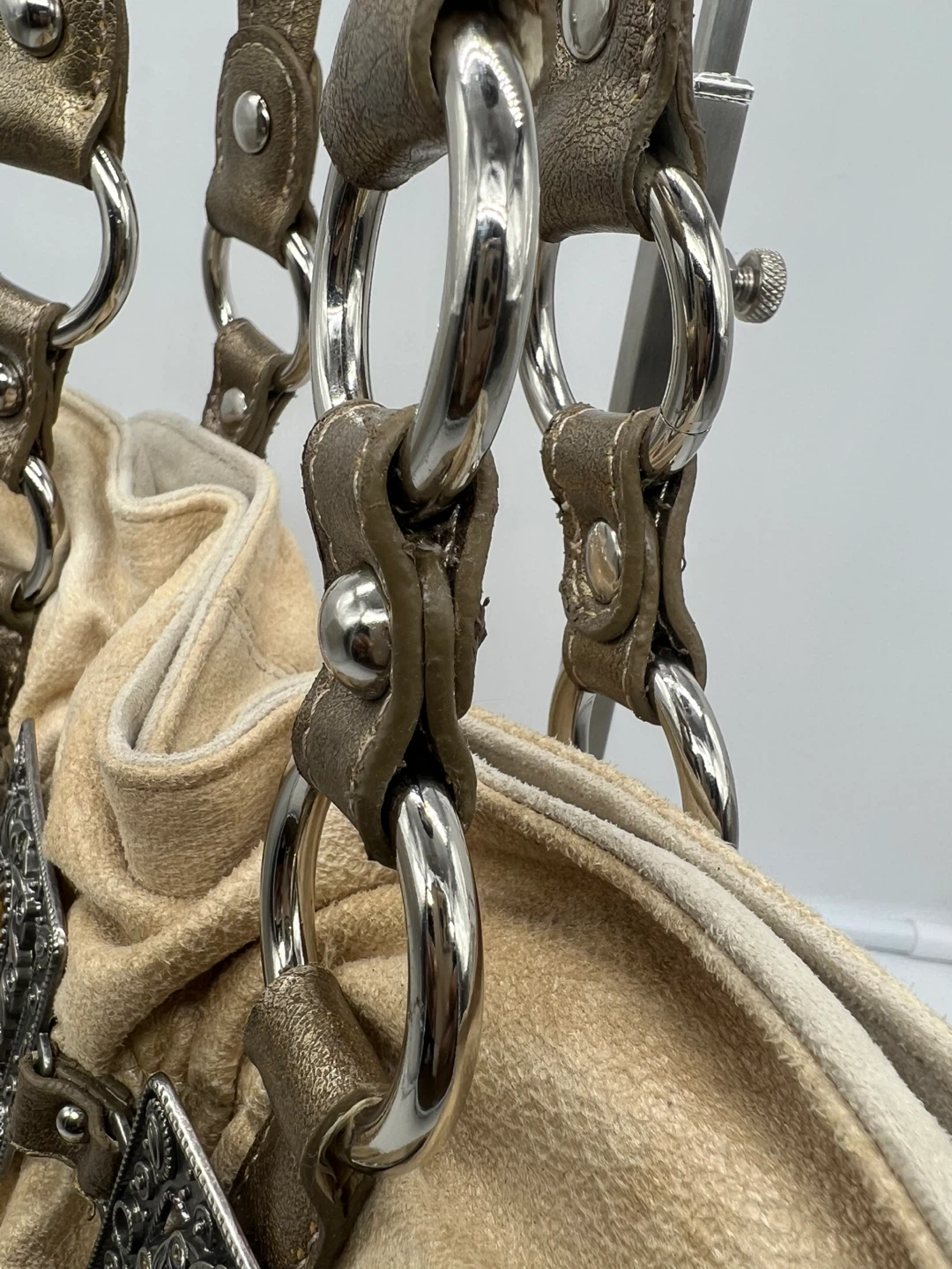 KATHY VAN ZEELAND Y2K Beige Metallic Accents Shoulder Bag - photo 4