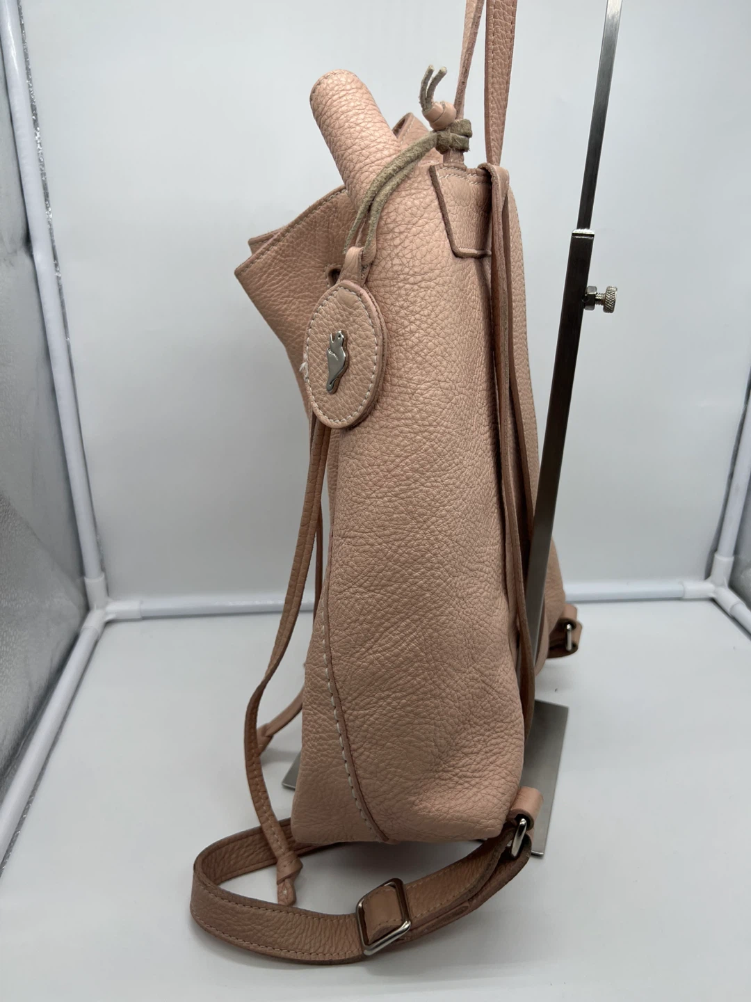 ROOTS Blush Pink Pebbled Leather Drawstring Backpack - photo 5