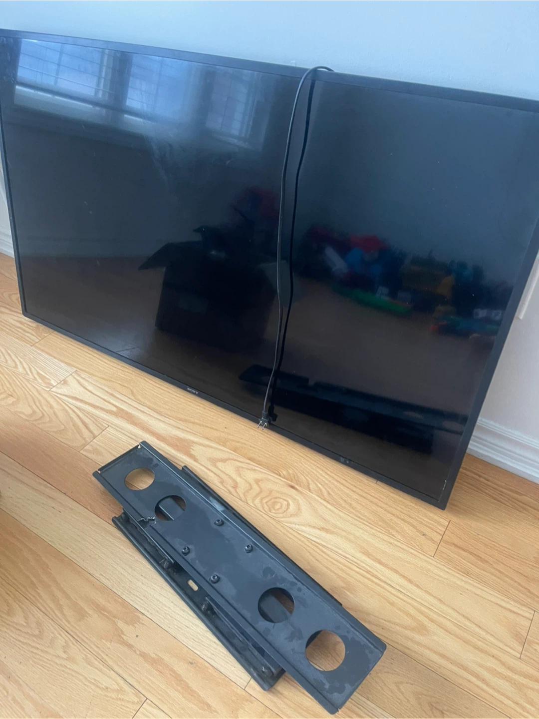 Sony Flat Screen TV with Stand