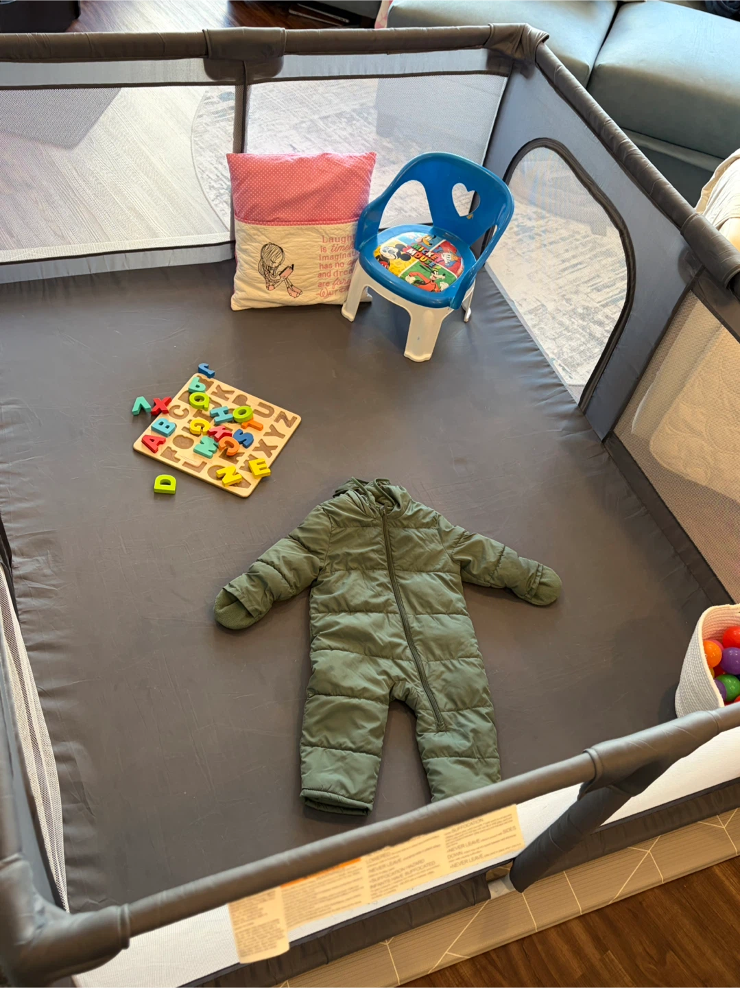 59” x 70” playpen/activity center