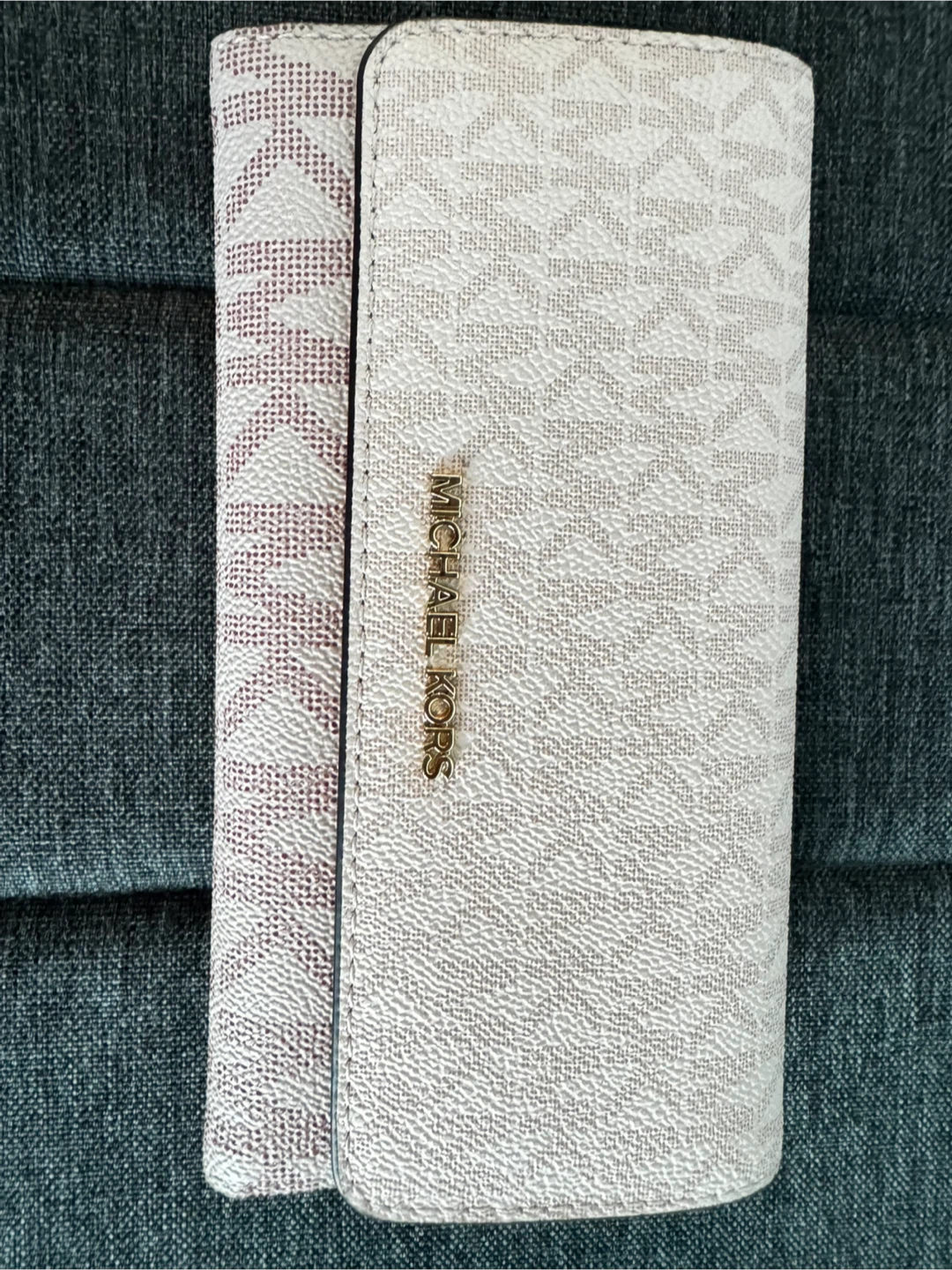 Michael Kors Wallet - photo 2