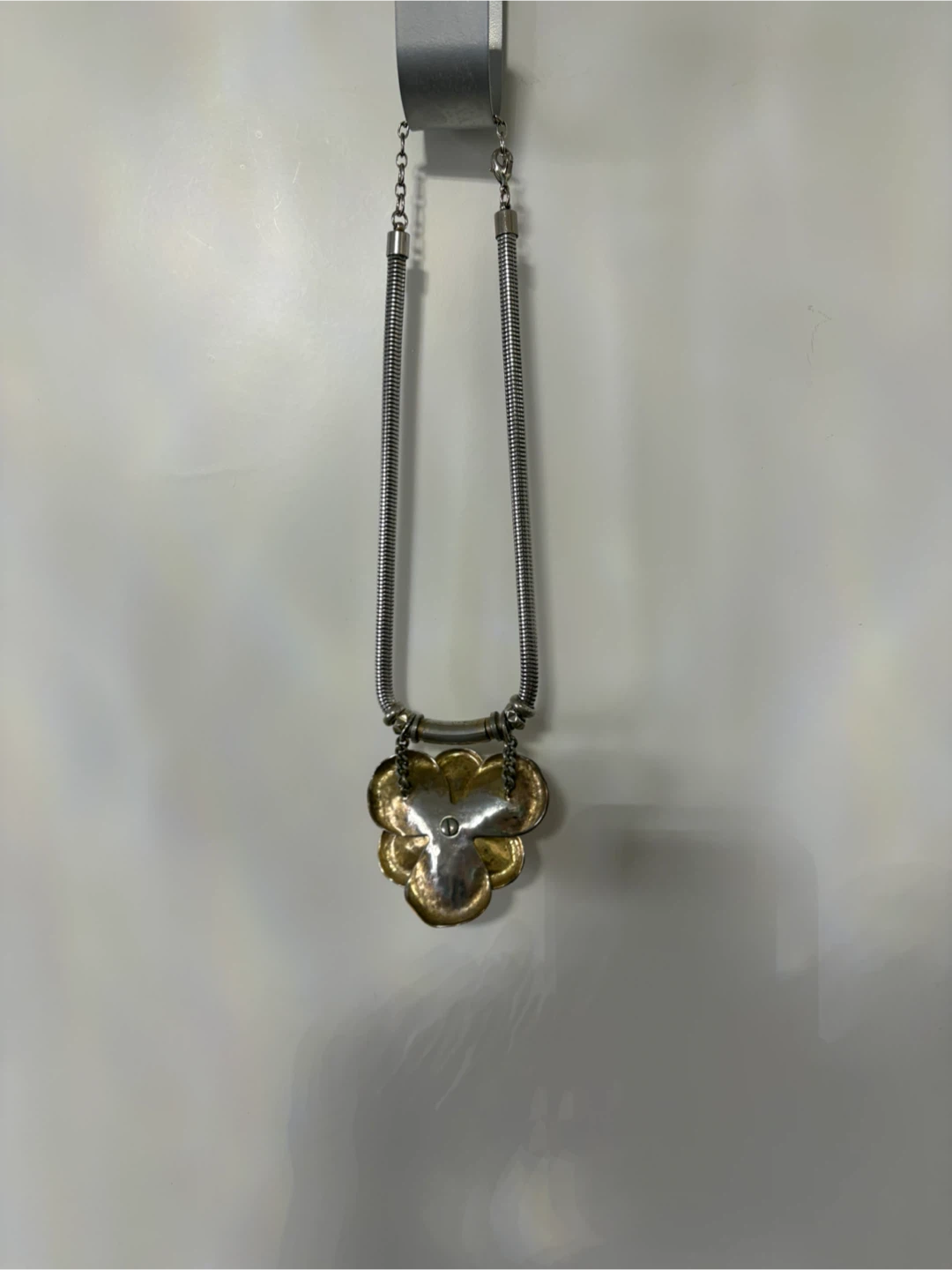 Free - flower pendant necklace - photo 3