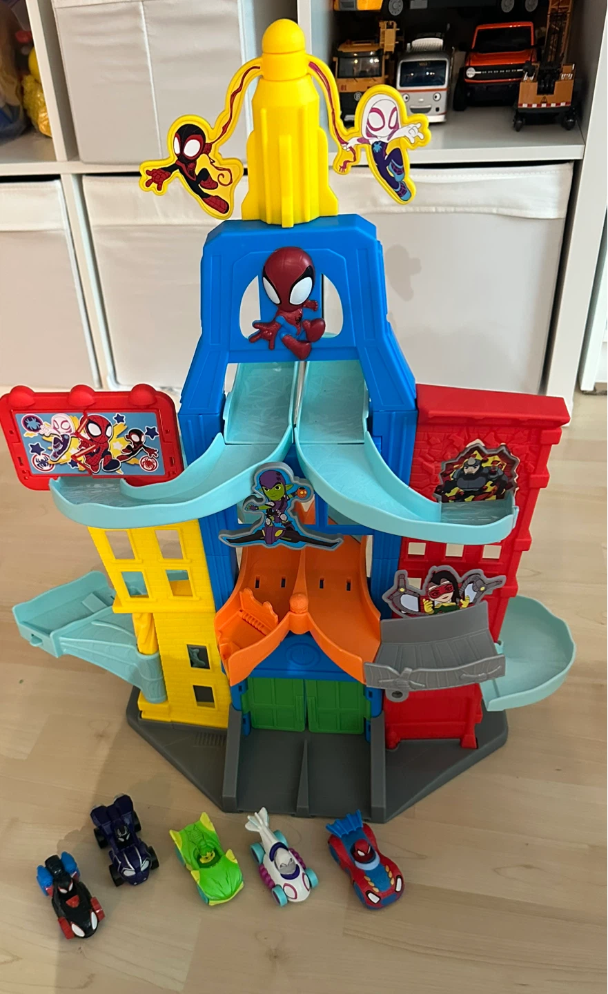 Little People Marvel Spider-Man Action Tower Playset - photo 2