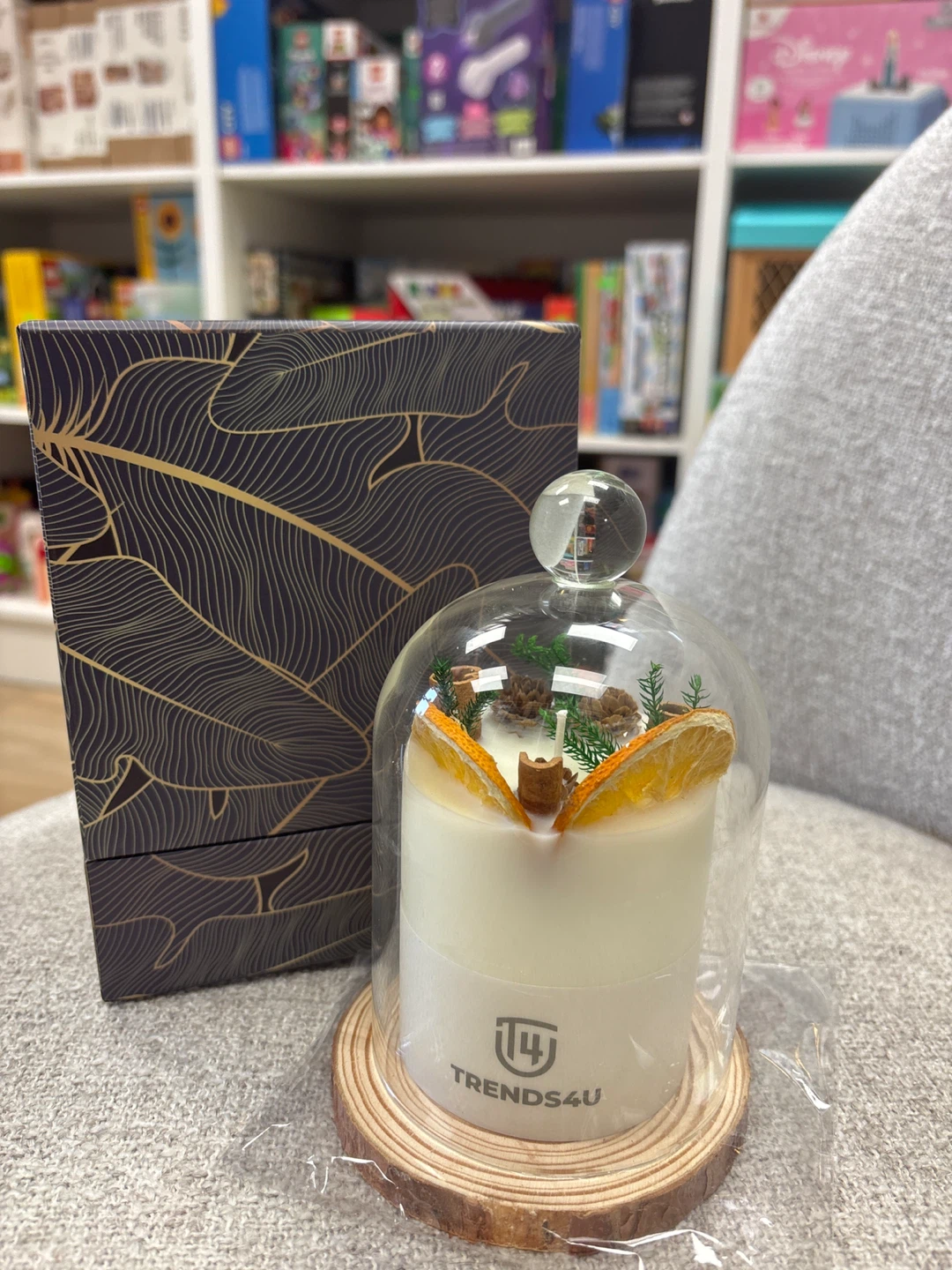 TRENDS4U Candle with Dried Oranges and Pine Cones