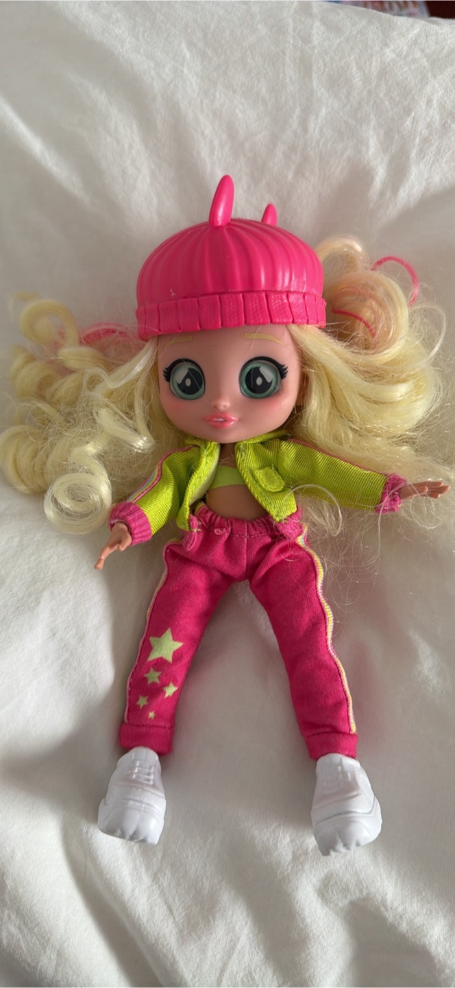 LOL Surprise Dolls and Accessories with Bag - photo 5