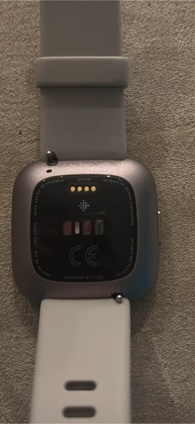 Fitbit Versa 3 Smartwatch - Rose Gold Aluminum - photo 4