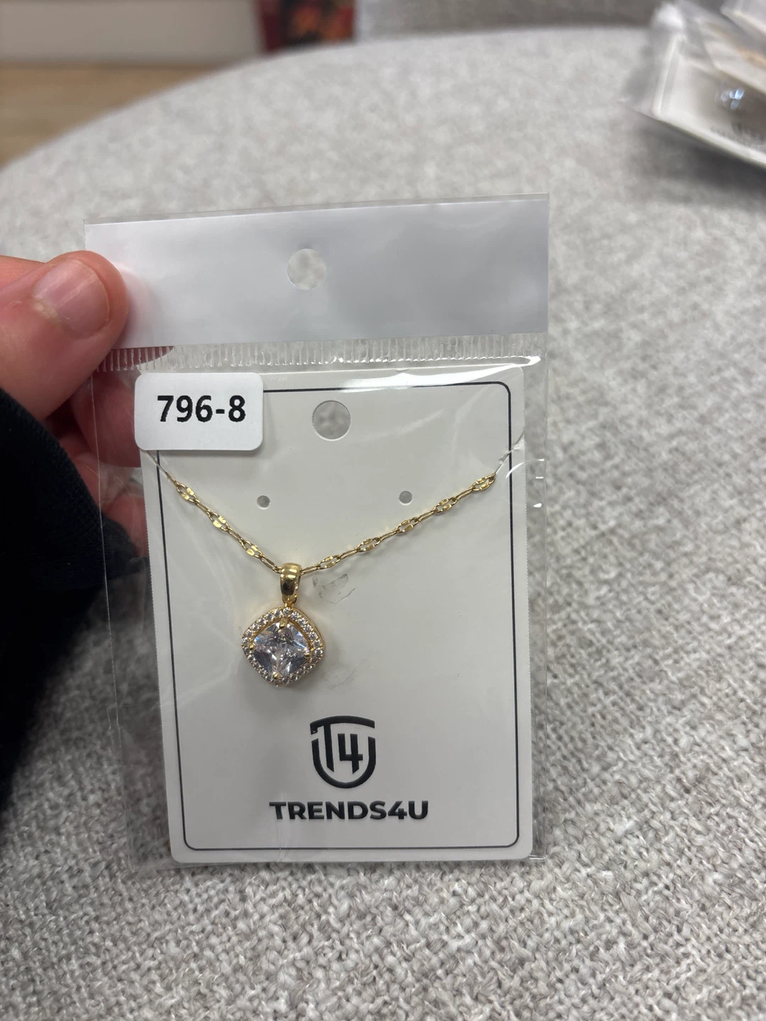 TRENDS4U Gold Chain Necklace with Pendant