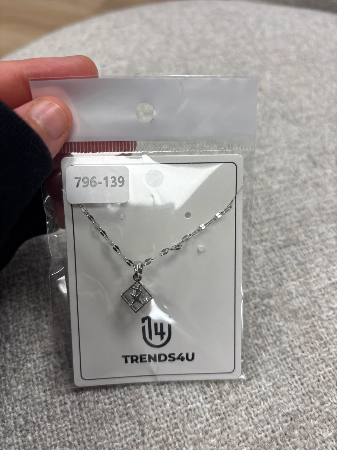 TRENDS4U Silver Diamond Pendant Necklace